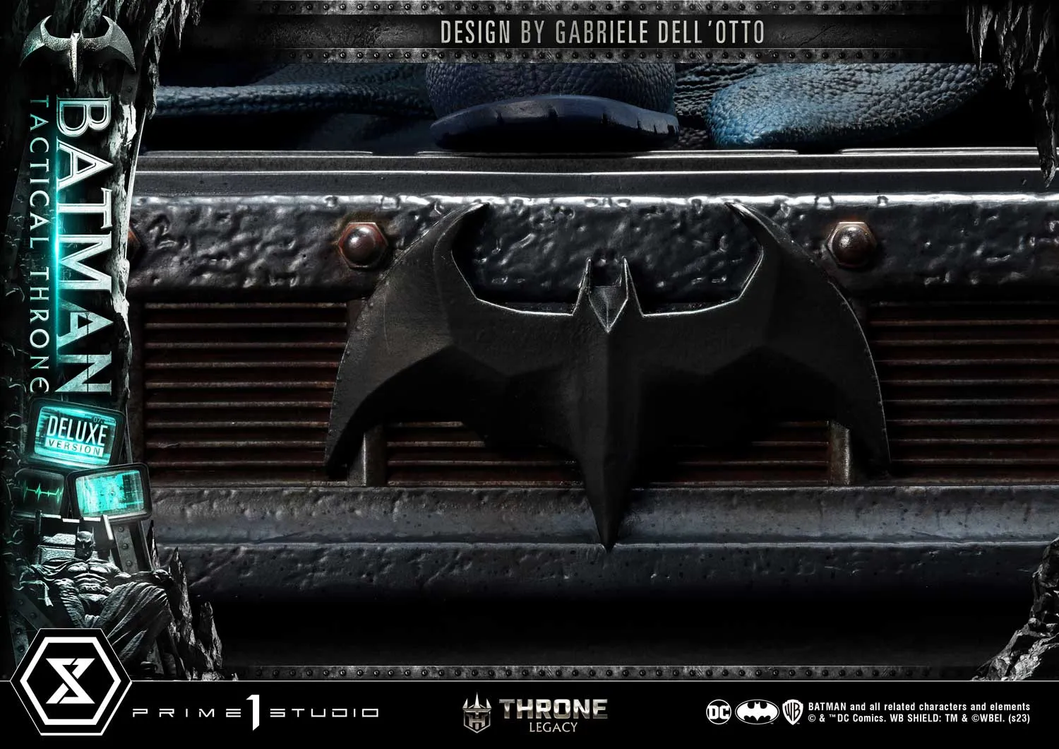 Batman Tactical Throne Deluxe Bonus Version