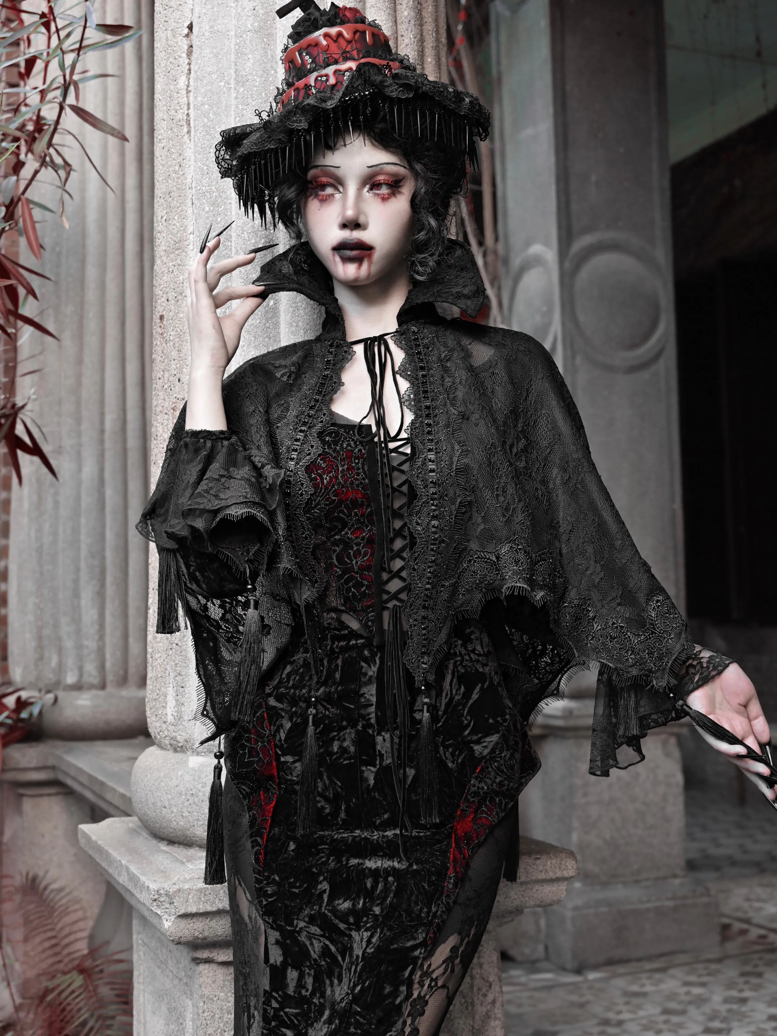 [Blood Supply] Scarlet Romance Gothic Lace Tassel Cloak Cape