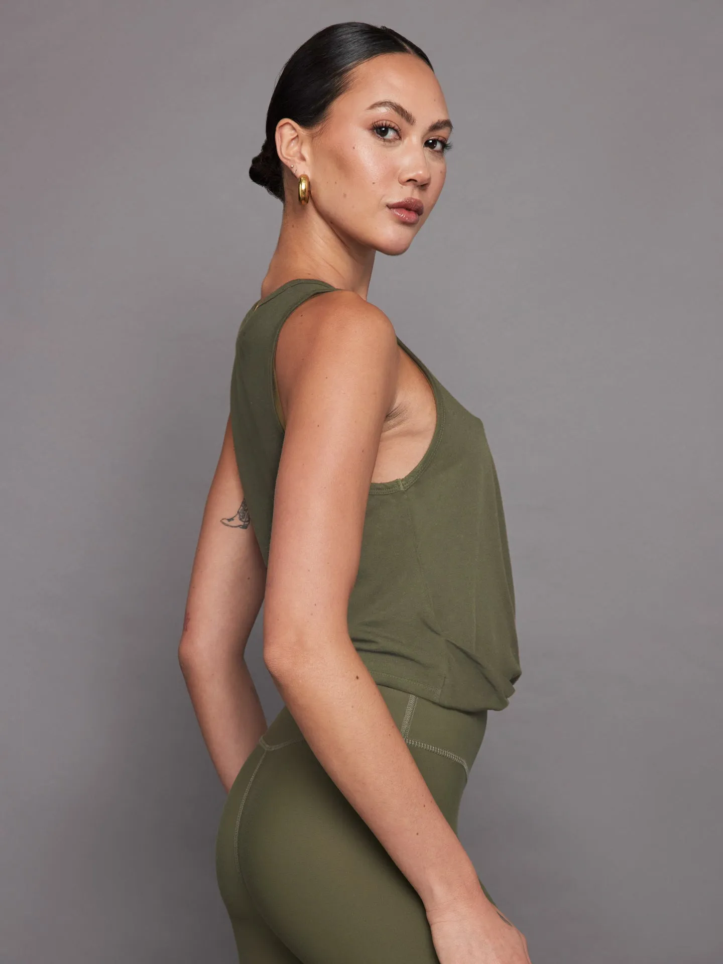 Front Twist Tank - Olive