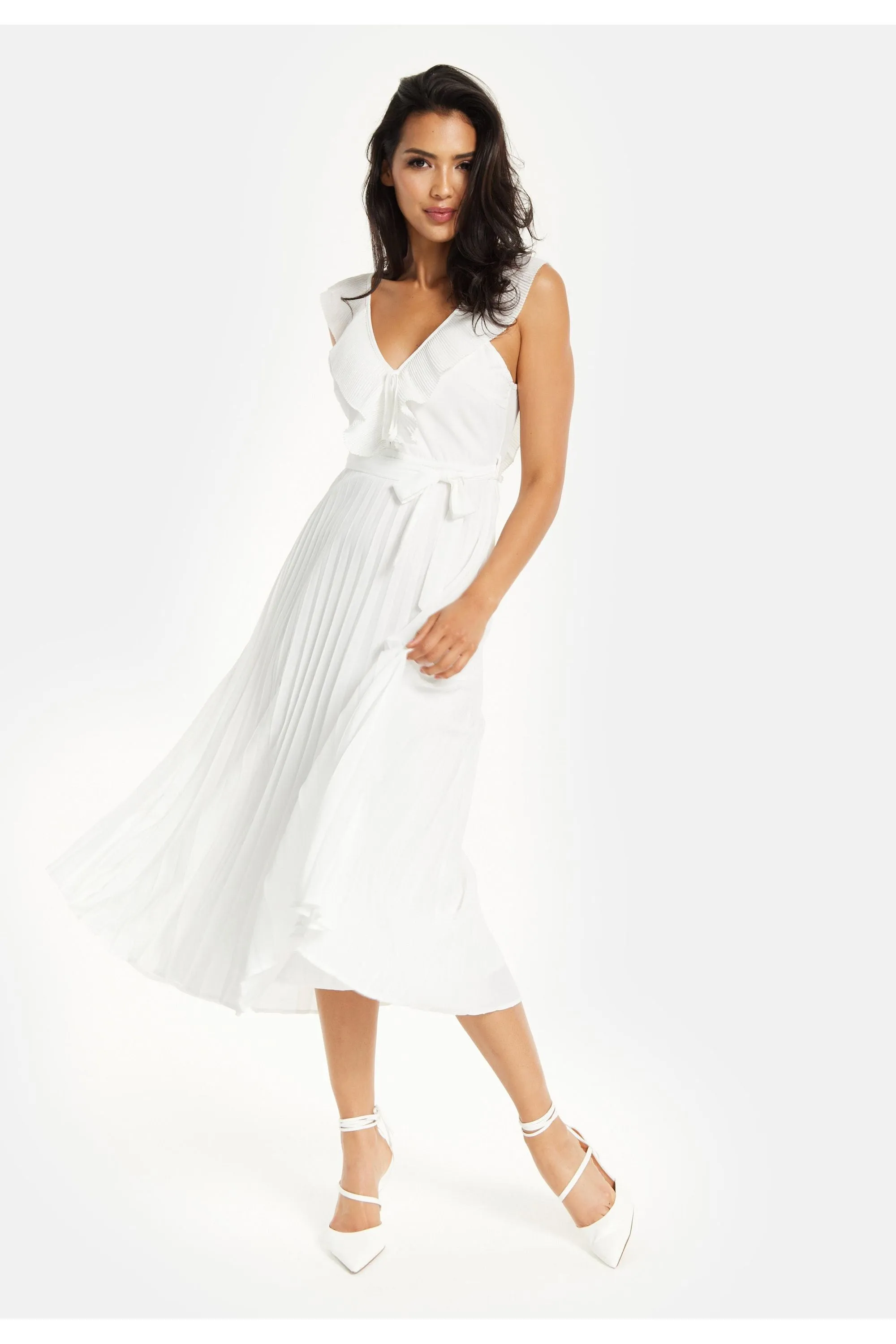 Liquorish Frilled V Neck Sleeveless Pleated Maxi Dress In White