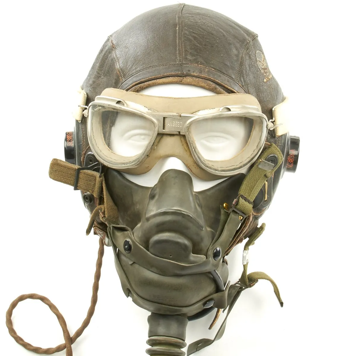 Original U.S. WWII Army Air Force Aviator Flight Helmet Set - AN6530 Goggles, A-14 Mask, A-11 Helmet