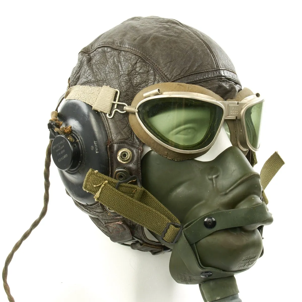 Original U.S. WWII Army Air Force Pilot Flight Helmet Set - AN6530 Goggles, A-14 Mask, A-11 Helmet