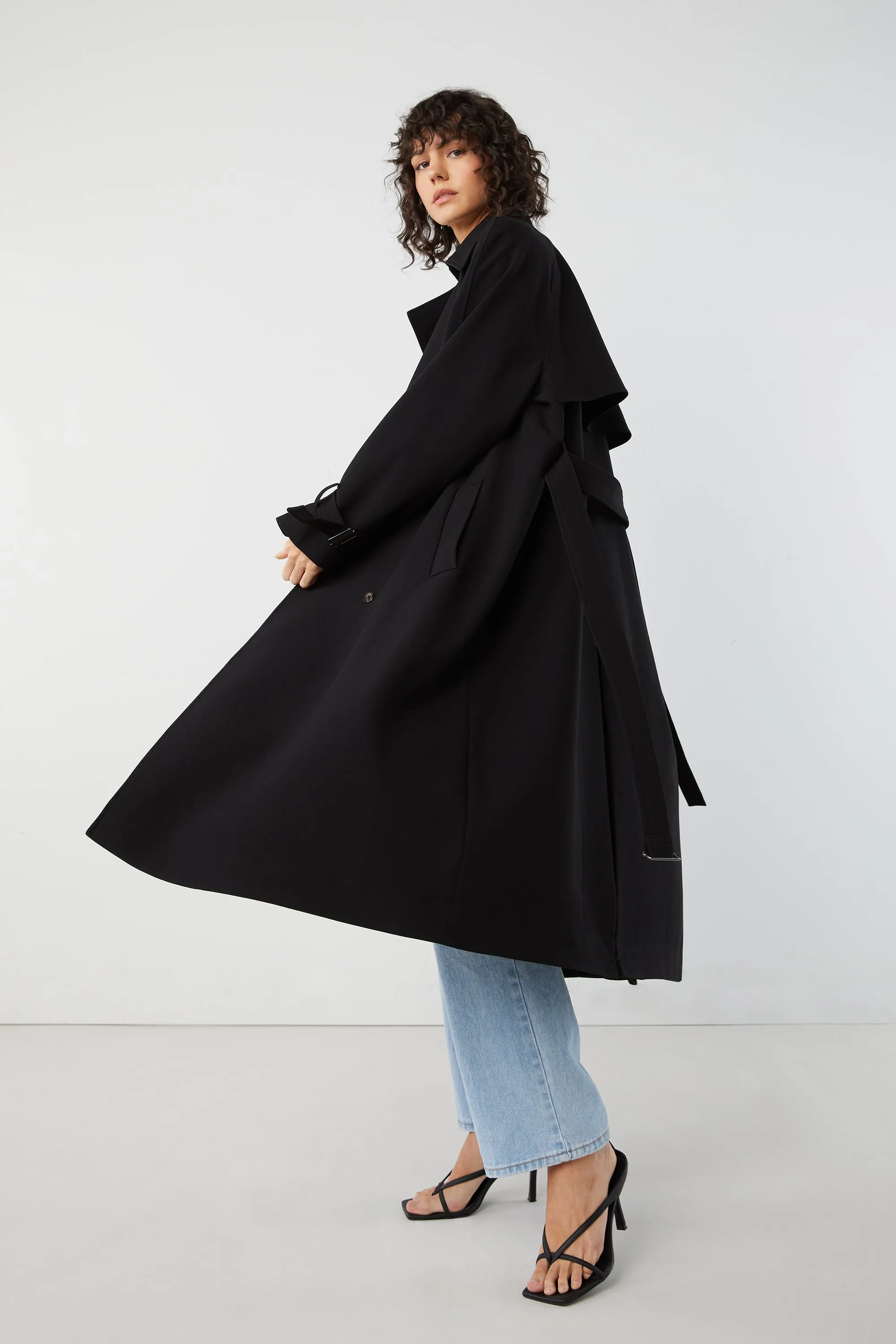 OVERSIZED TRENCH COAT