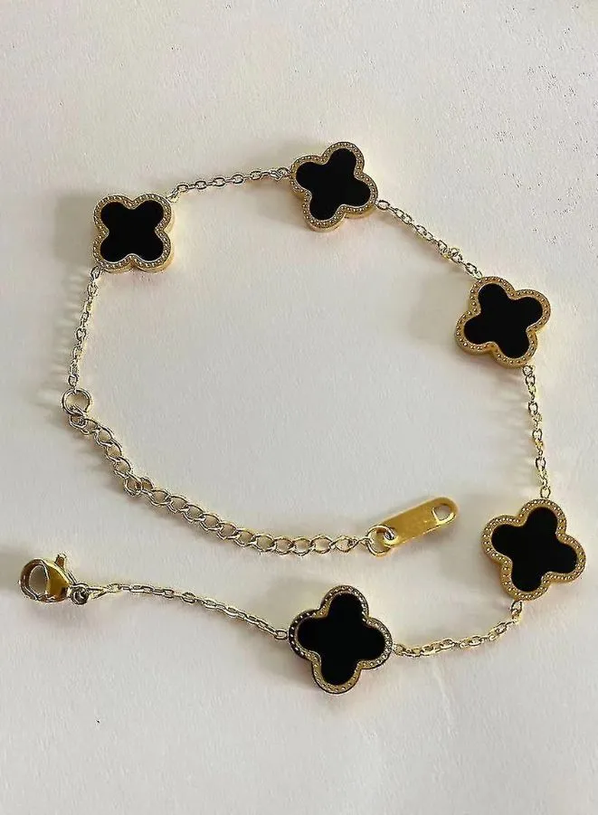 Simple bracelet for Women Dainty Four Leaf Clover Hand Bracelet for Teen Girls