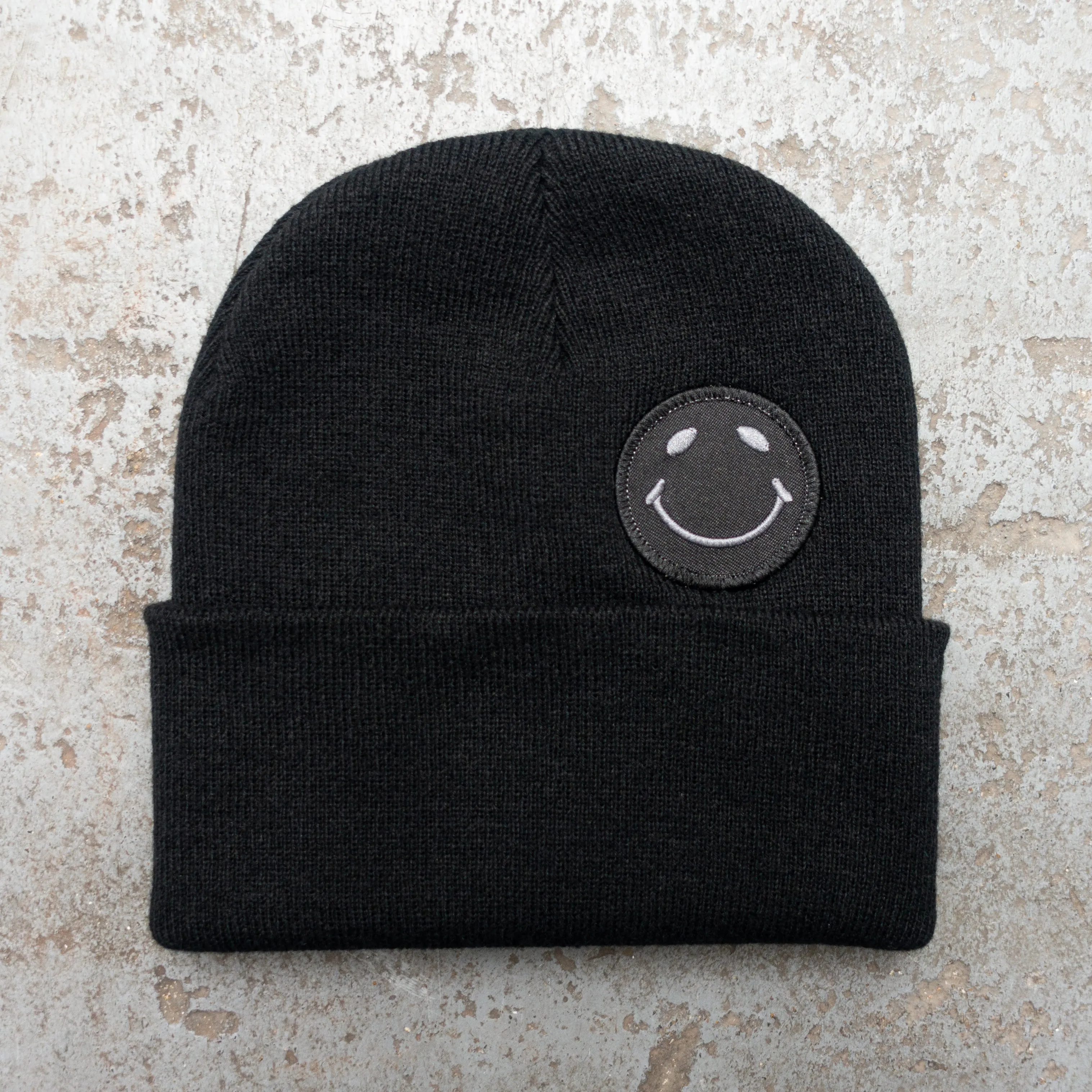 Smiley - Beanie - Black