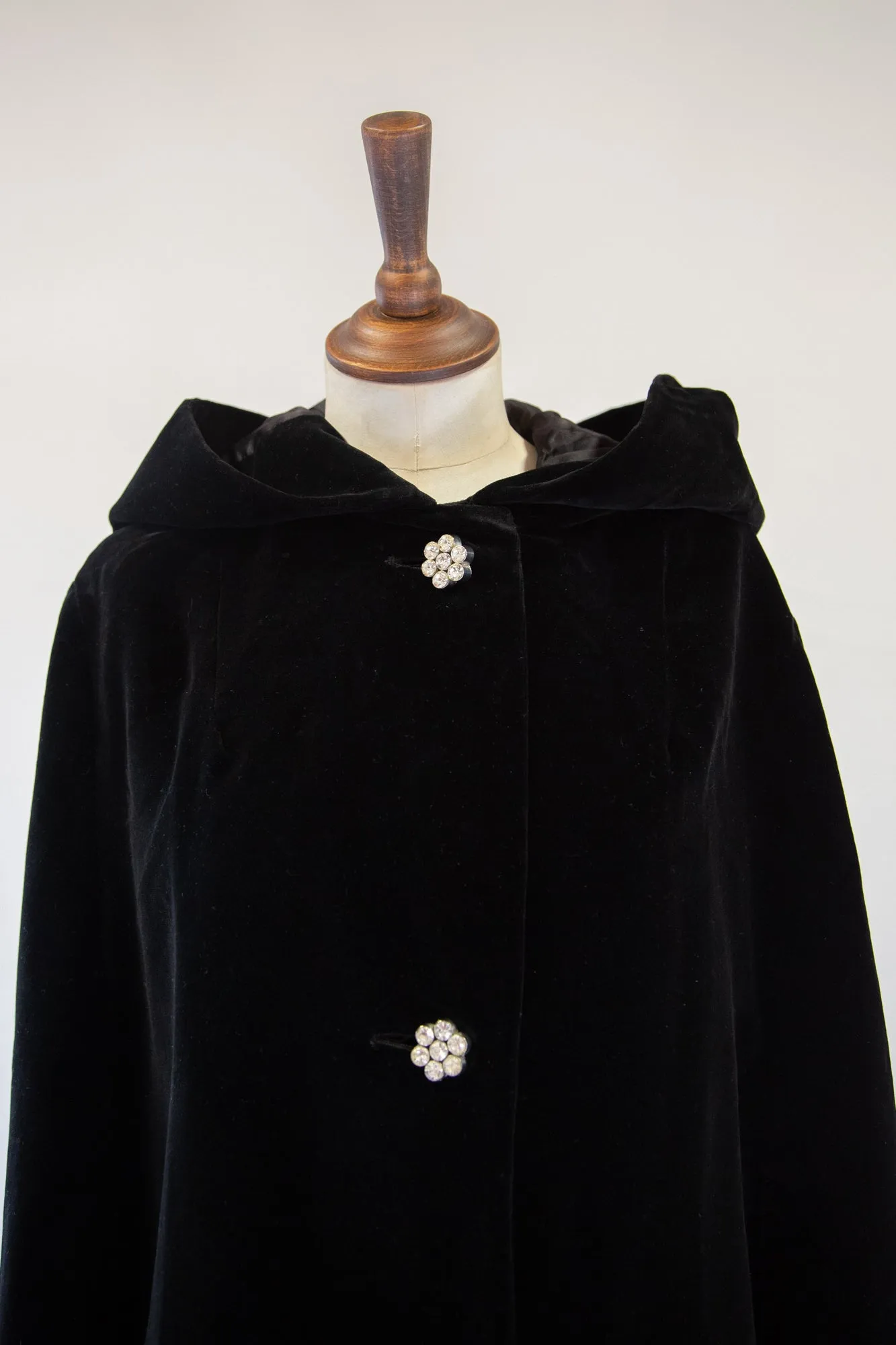 Vintage 1950s Black Velvet Hooded Cape