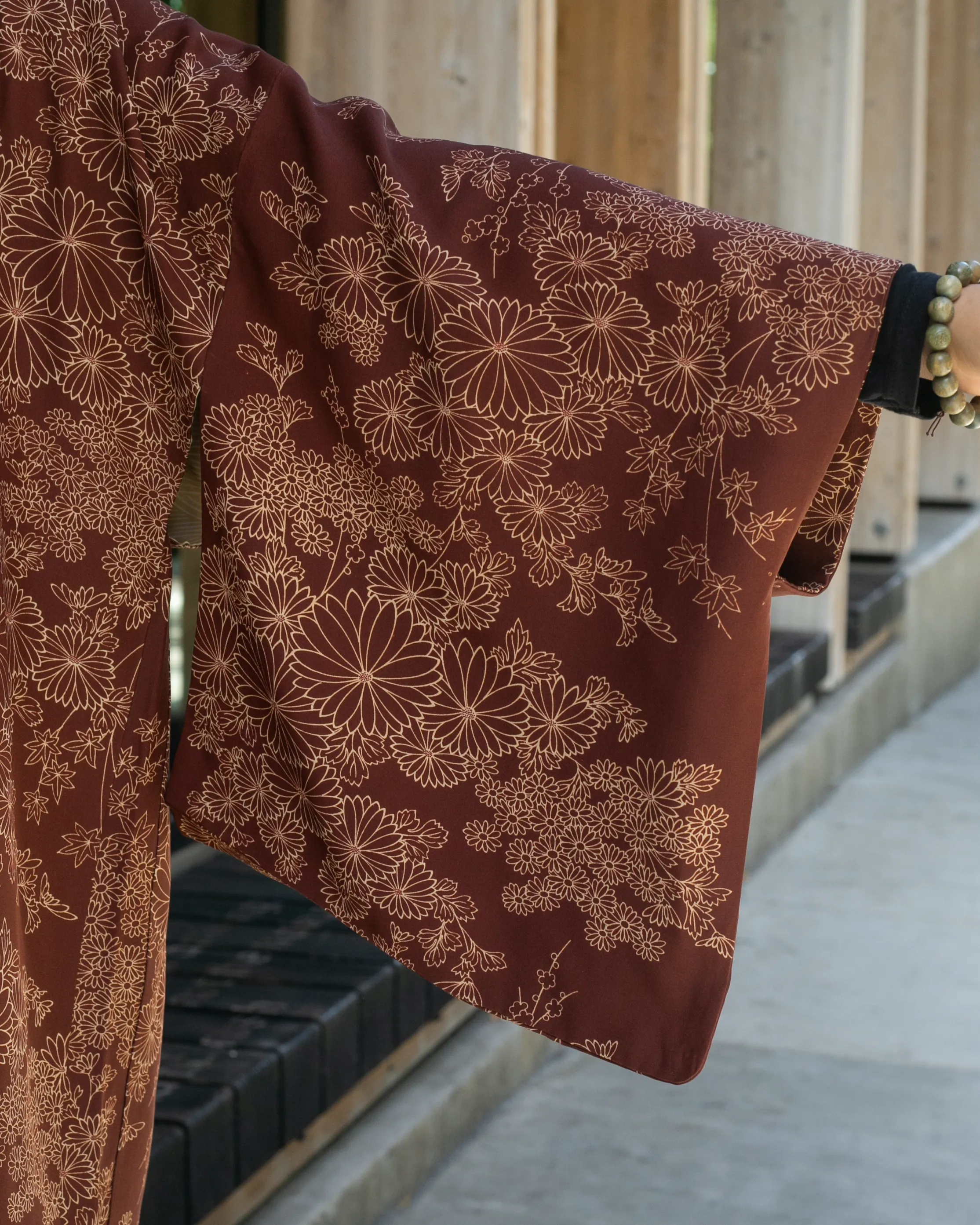 Vintage Haori Jacket, Brown with Cream Daisies