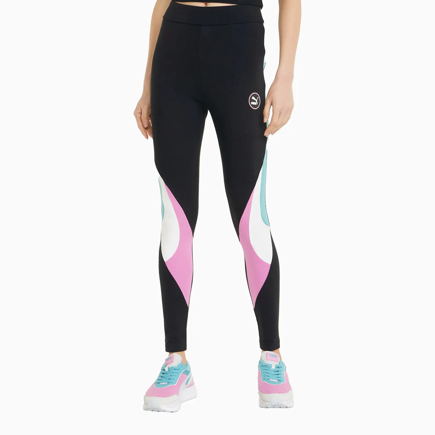 Women's Sportswear Graphic Outfit